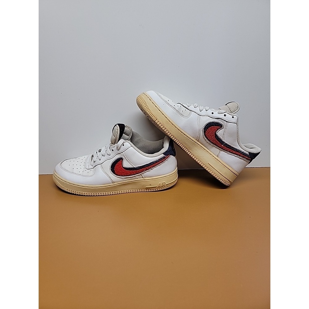 Nike Air Force Mens 8.5 1 07 LV8 Chenille Swoosh 2018 Red Blue 823511-106